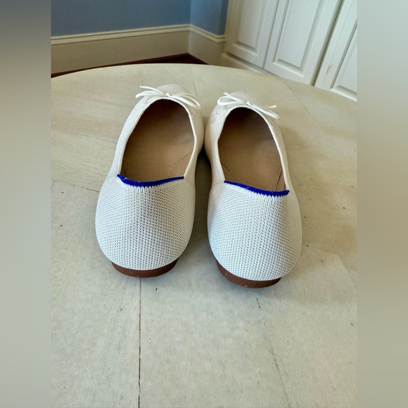 Rothys The Ballet Flat Gardenia Size 8 🌷🌷🌷 - Picture 5 of 10